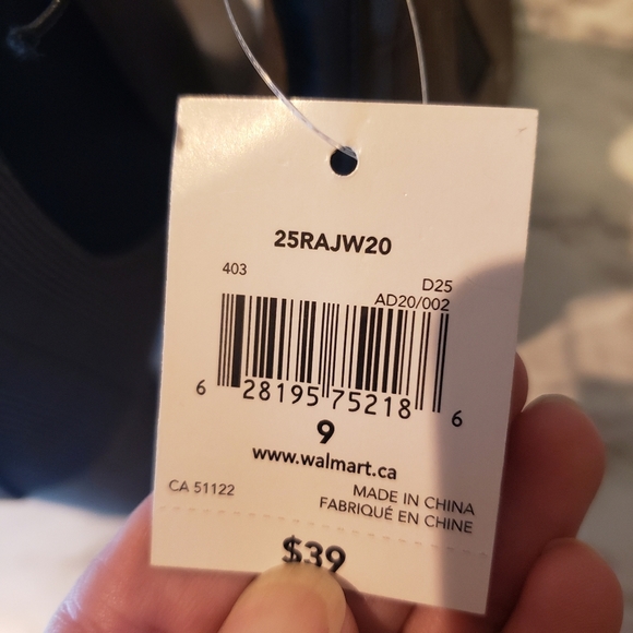 Plaid pull on ankle booties size 9 - Picture 6 of 9